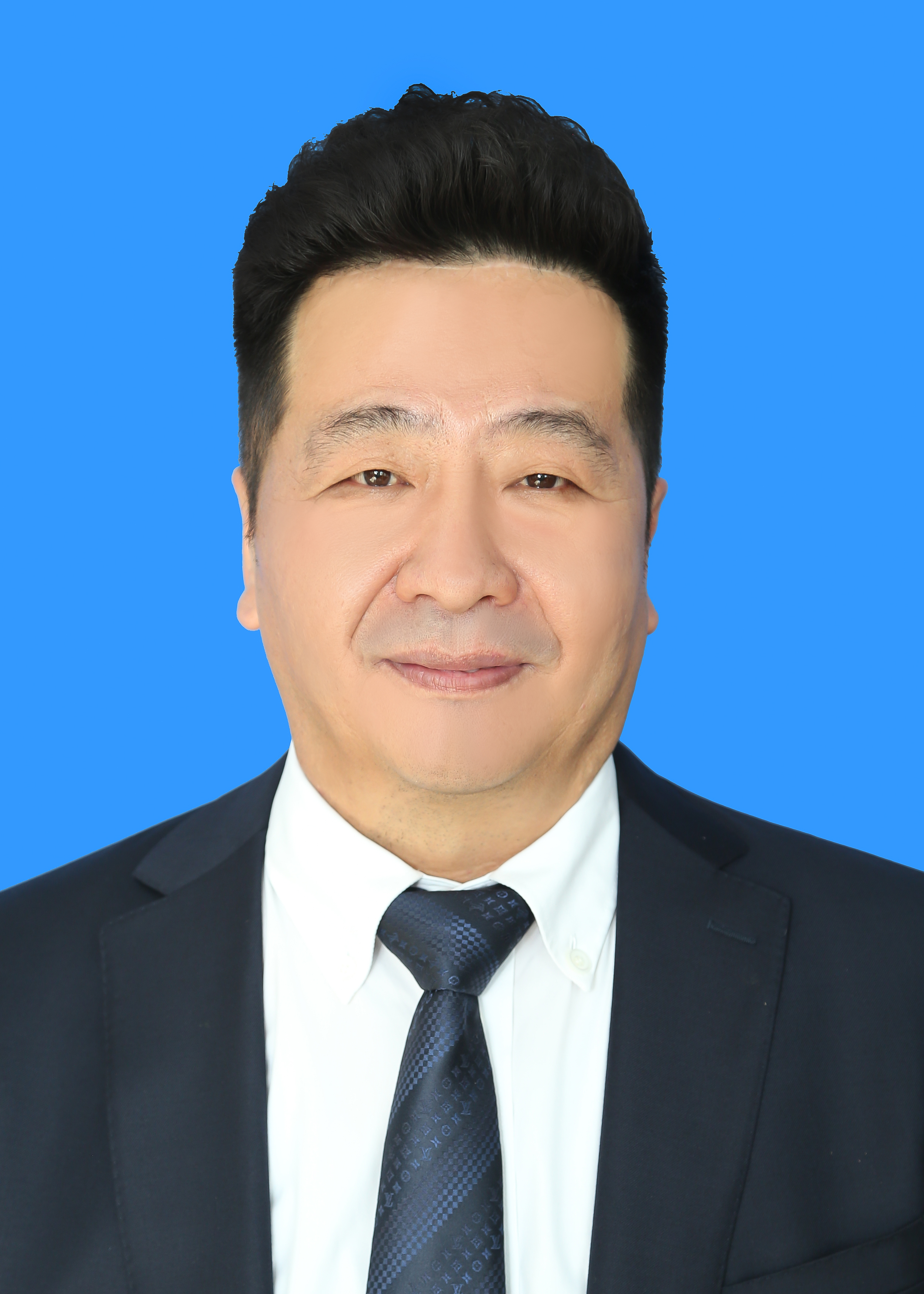 馬文義  集團(tuán)董事、董事長、總經(jīng)理